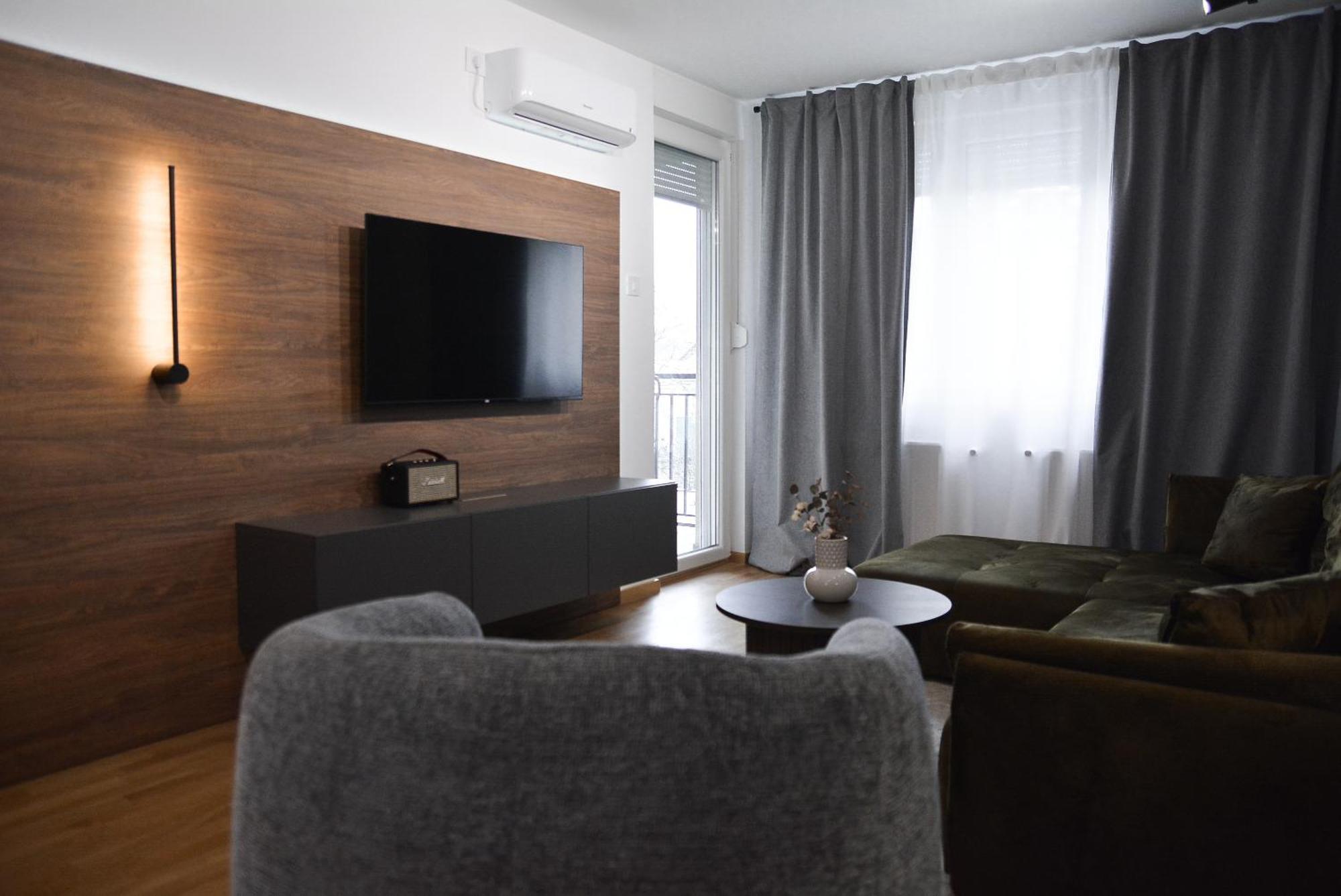 Crown Apartment 3 수보티차 외부 사진