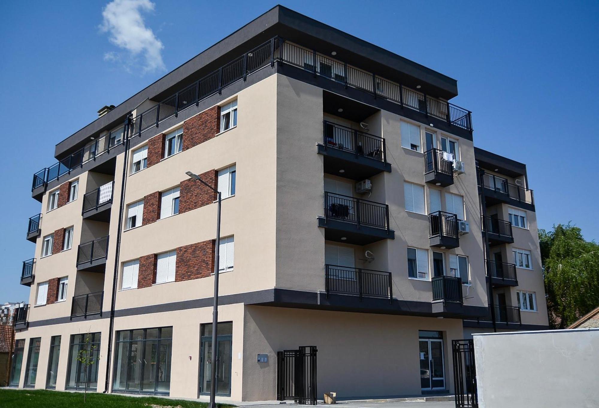 Crown Apartment 3 수보티차 외부 사진