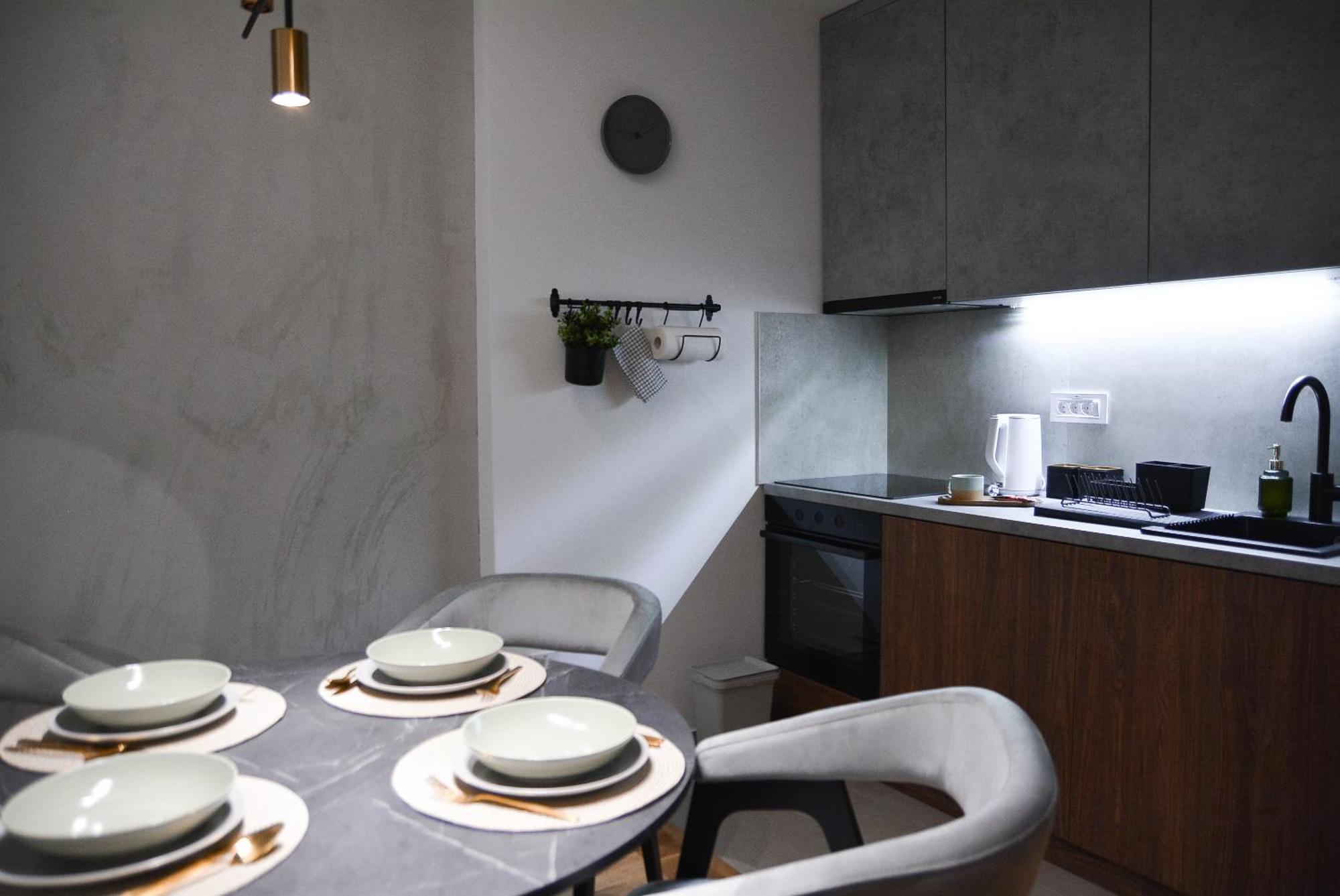 Crown Apartment 3 수보티차 외부 사진